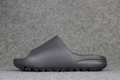 Yeezy Slides 'Onyx'