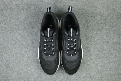B22 'Black White'