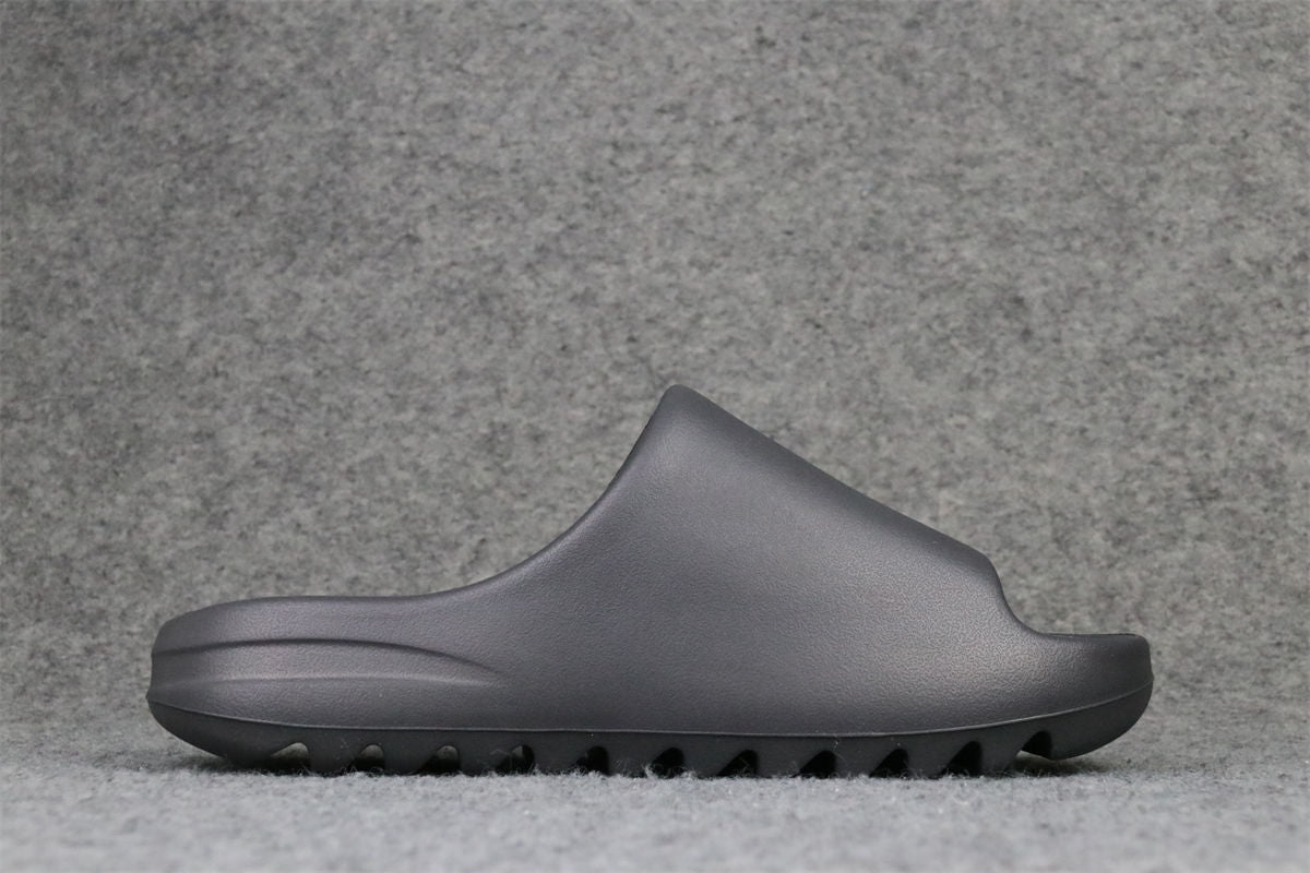 Yeezy Slides 'Onyx'
