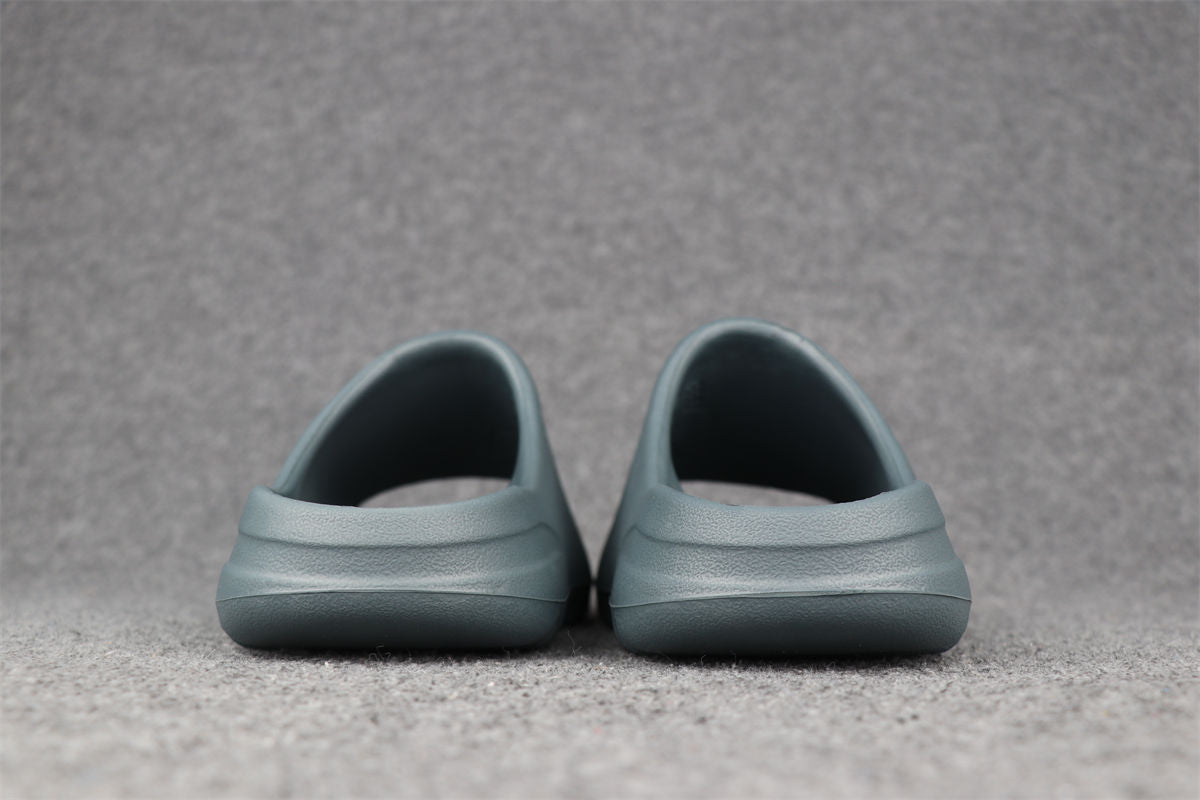 Yeezy Slides 'Slate Marine'
