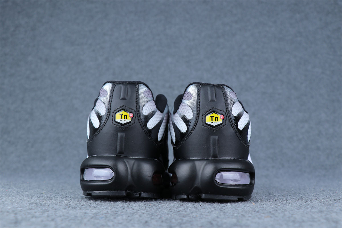 Air Max Plus 'Black Metallic Silver'