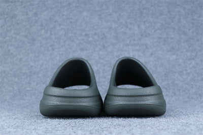 Yeezy Slides 'Granite'
