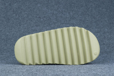 Yeezy Slides 'Resin'