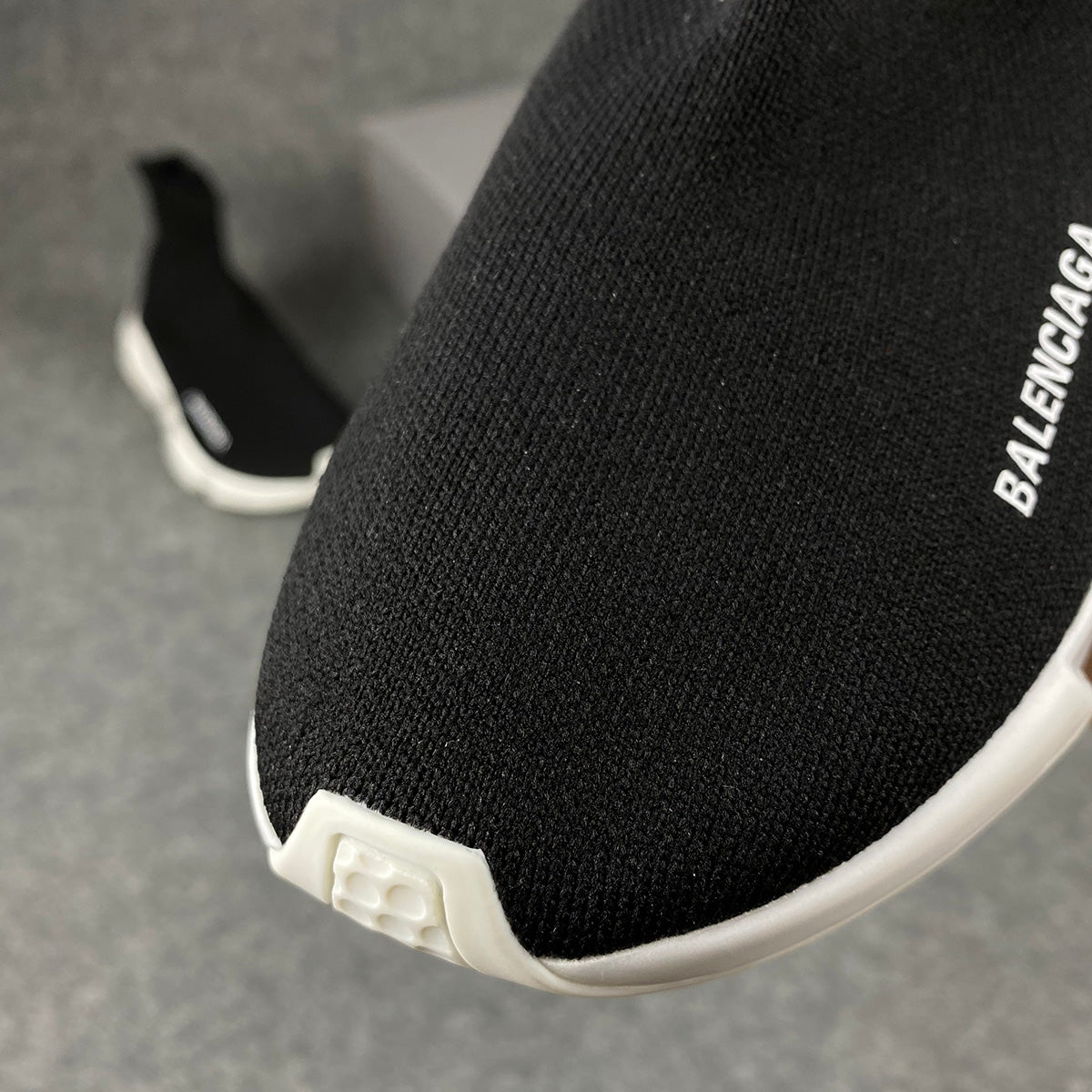 Wmns Speed Trainer Mid 'Black White'