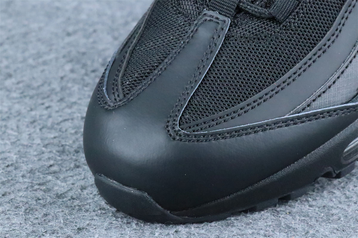 Air Max 95 Essential 'Triple Black'