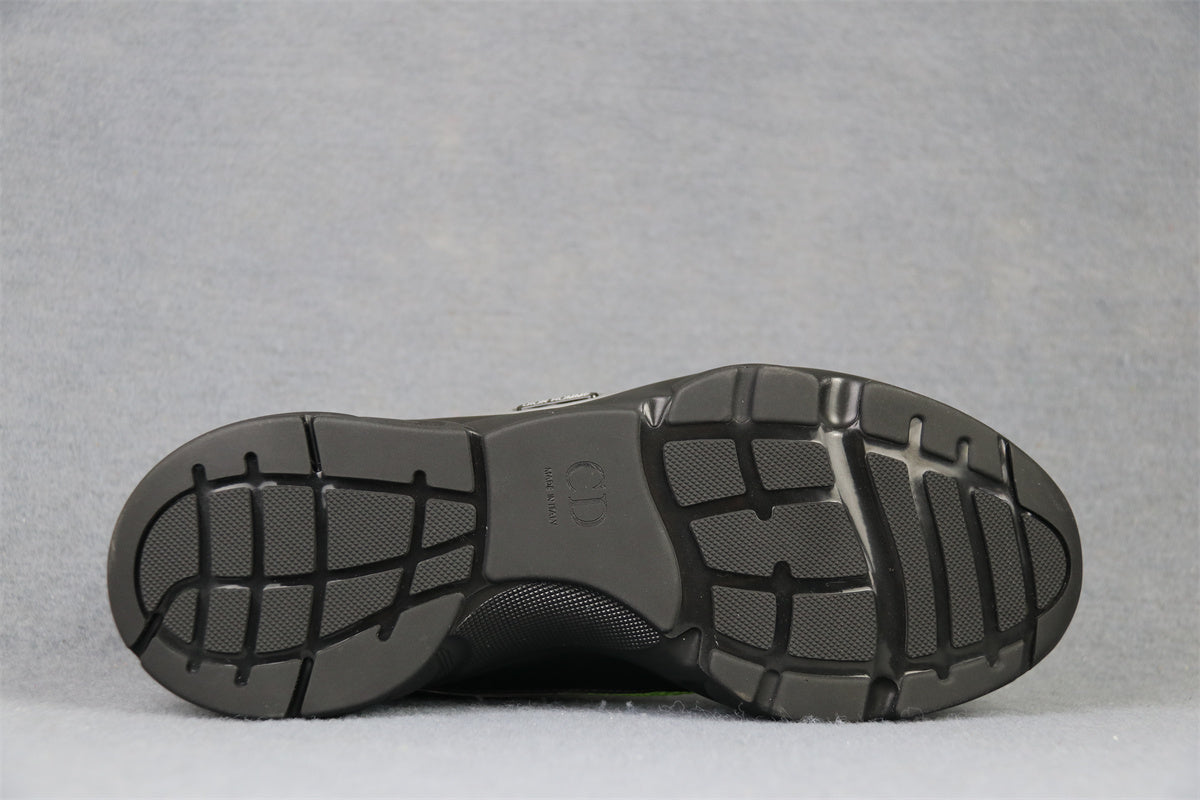 B22 'Black Volt'