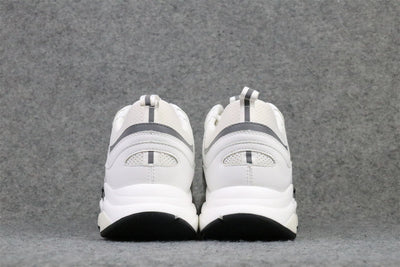B22 'White Grey'