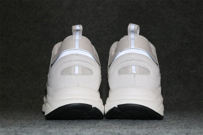 B22 'White Grey'