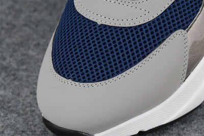 B22 'Blue Silver'