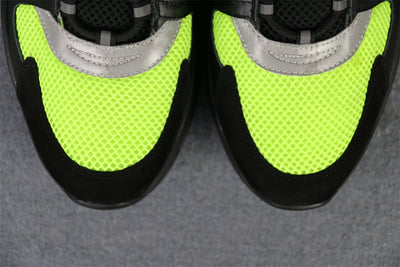B22 'Black Volt'