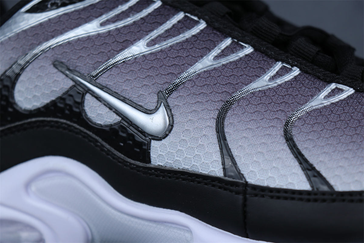Air Max Plus 'Black Metallic Silver'