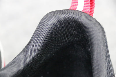 B22 'White Red'