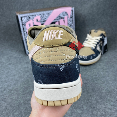 Travis Scott x Dunk Low Premium QS SB 'Cactus Jack' (Boîte spéciale)