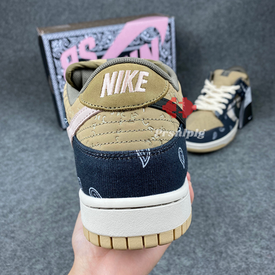 Travis Scott x Dunk Low Premium QS SB 'Cactus Jack' (Special Box)