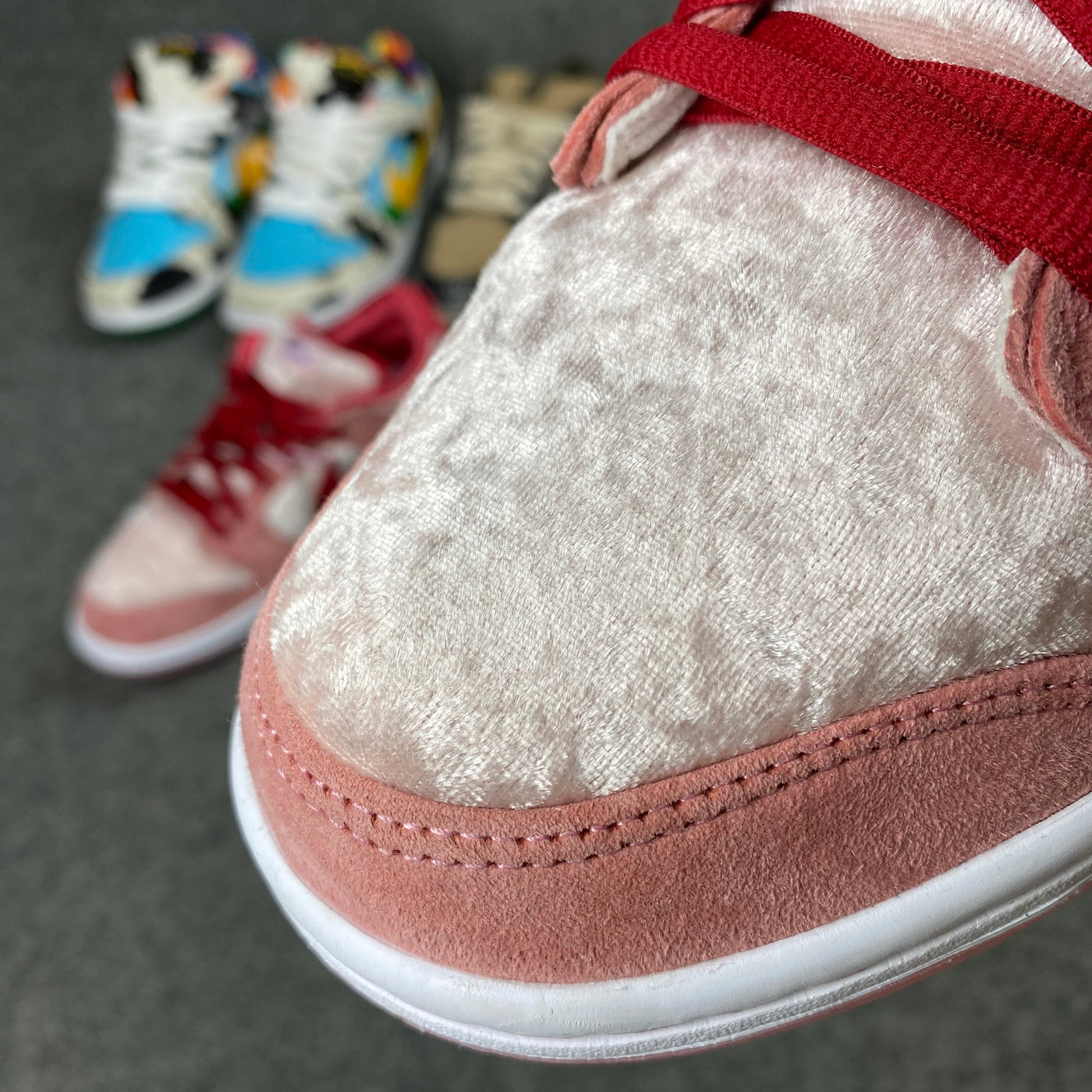 StrangeLove x Dunk Low SB 'Valentine's Day'