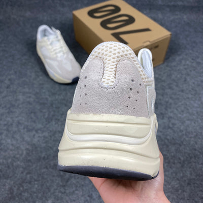 Adidas Yeezy Boost 700 'Analogique'