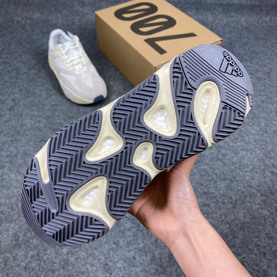 Adidas Yeezy Boost 700 'Analogique'