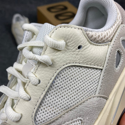 Adidas Yeezy Boost 700 'Analogique'