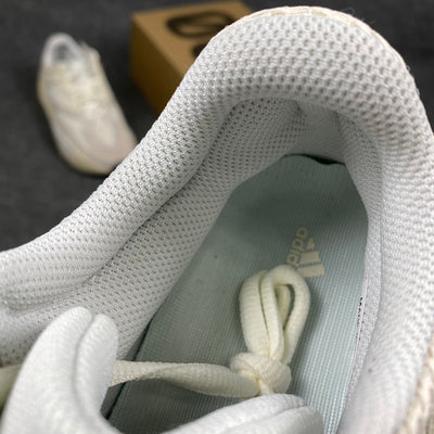 Adidas Yeezy Boost 700 'Analogique'