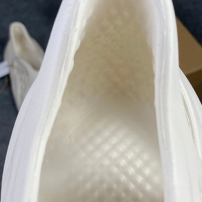 Yeezy Mousse Runner 'Ararat'