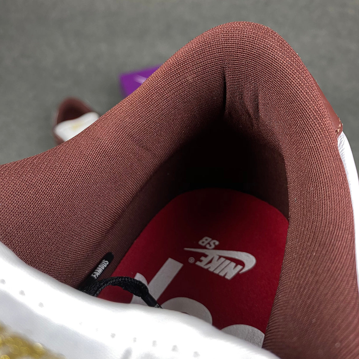 Supreme x Dunk Low OG SB QS 'Barkroot Brown'