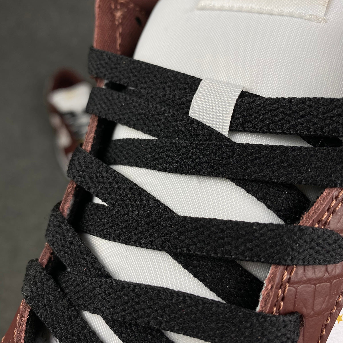 Supreme x Dunk Low OG SB QS 'Barkroot Brown'