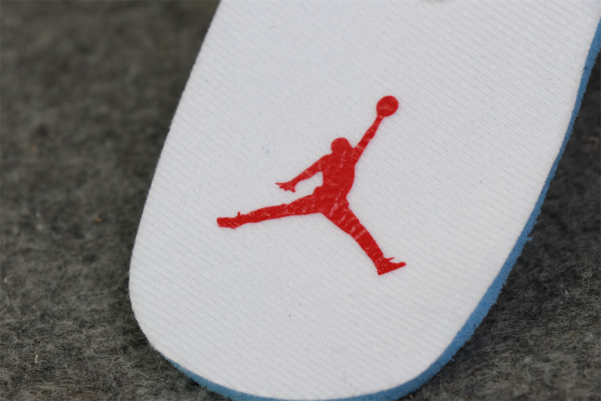 Wmns Air Jordan 4 Retro 'Blank Canvas'