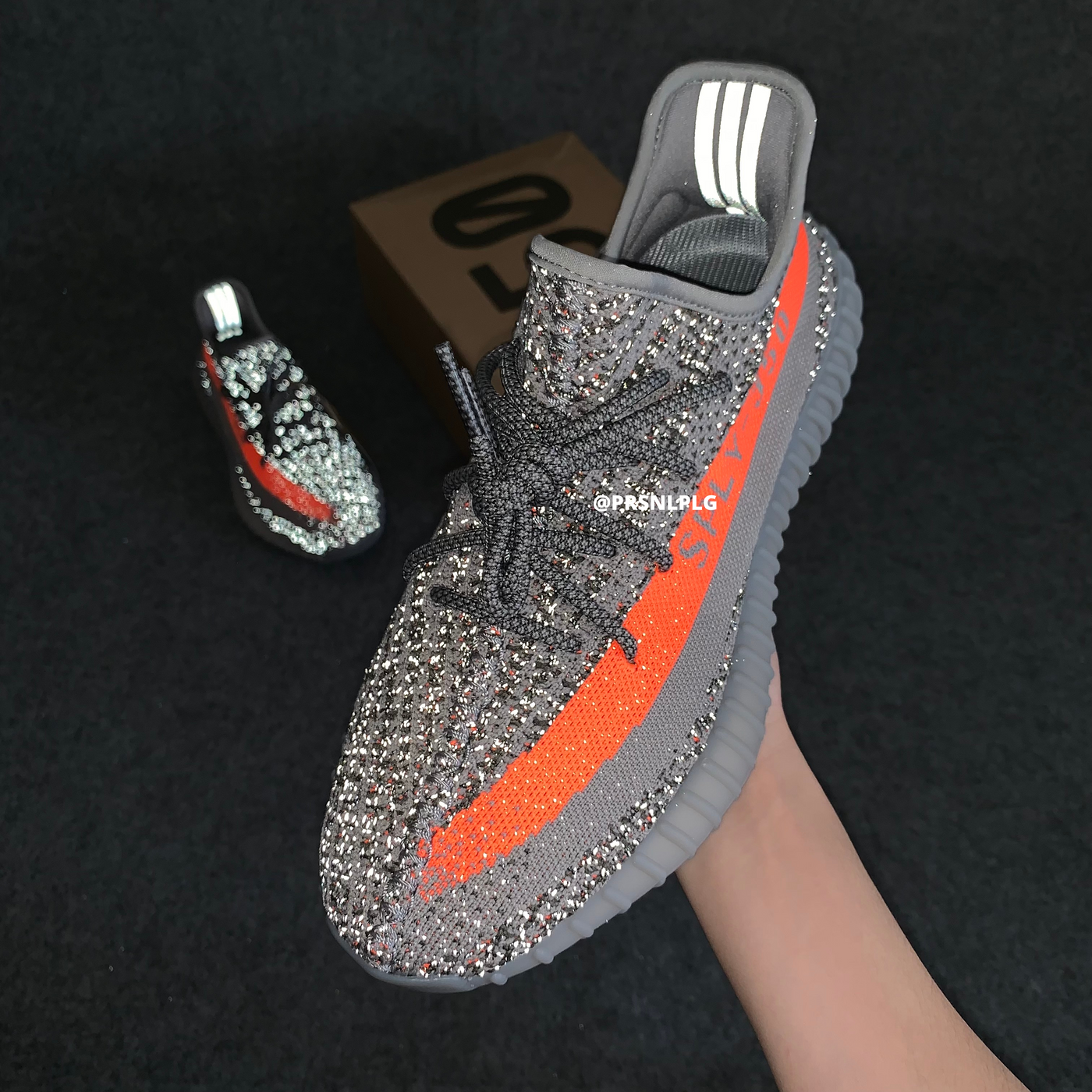 Yeezy Boost 350 V2 « Beluga réfléchissant »