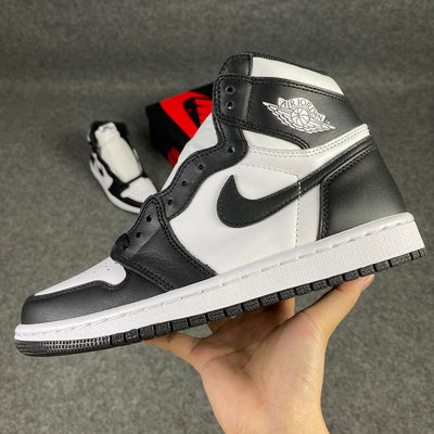 Air Jordan 1 Retro High OG 'Zwart/Wit' (2014)