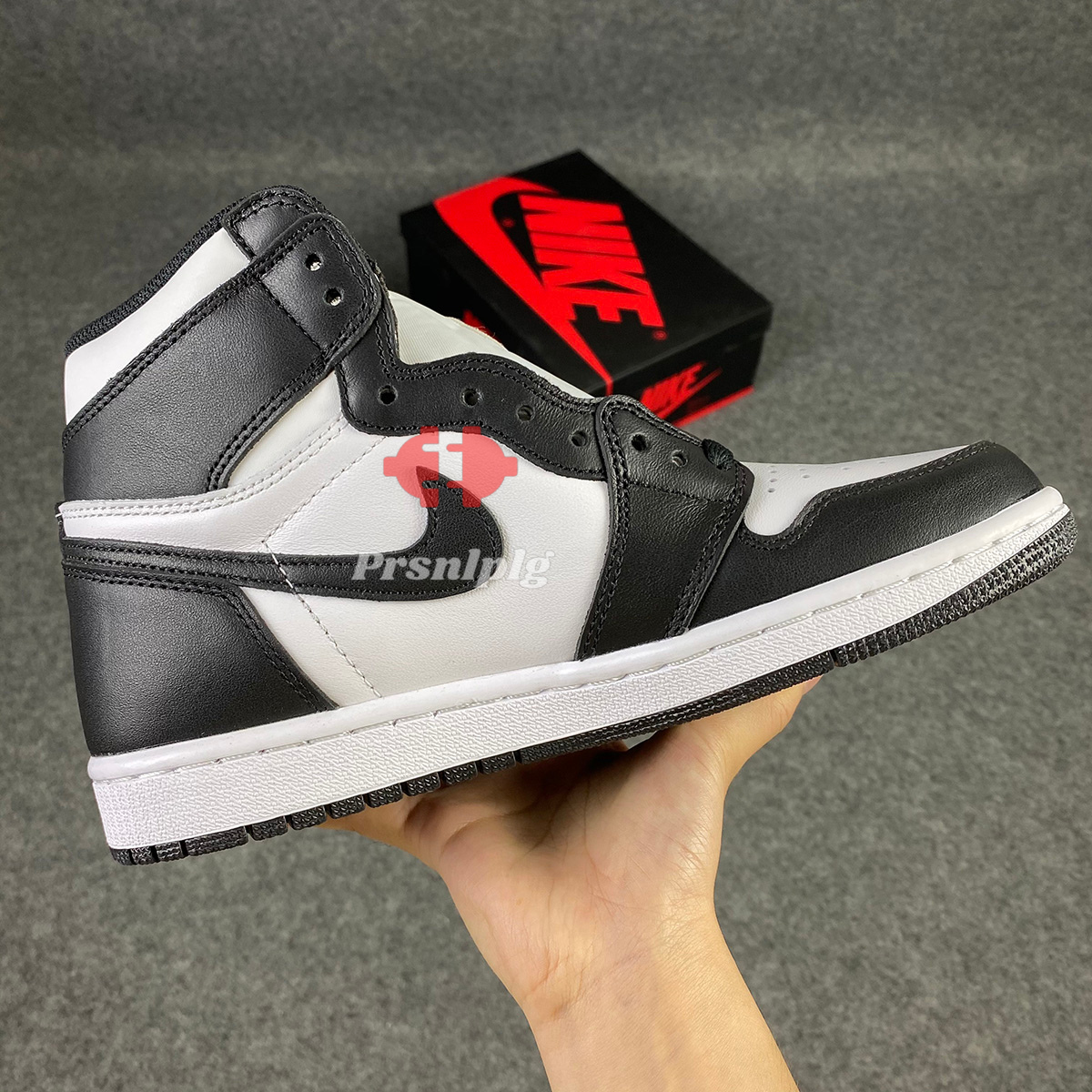 Air Jordan 1 Retro High OG 'Zwart/Wit' (2014)