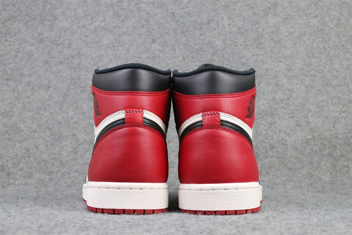 Air Jordan 1 Retro High OG 'Bred Toe'