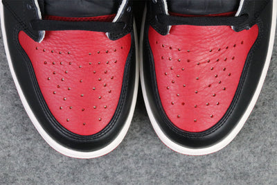 Air Jordan 1 Retro High OG 'Bred Toe'