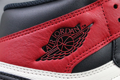 Air Jordan 1 Retro High OG 'Bred Toe'