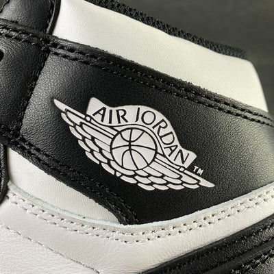 Air Jordan 1 Retro High OG 'Zwart/Wit' (2014)