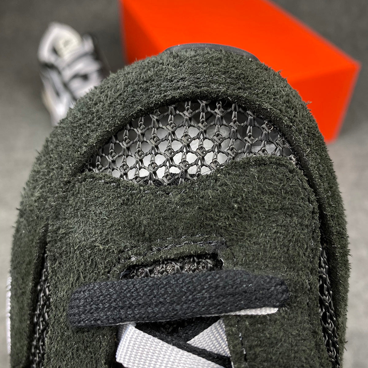 Sacai x VaporWaffle 'Noir Blanc'