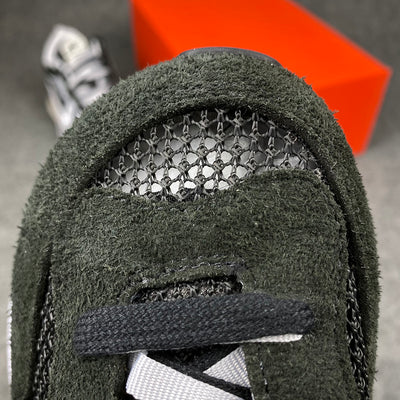 Sacai x VaporWaffle 'Noir Blanc'