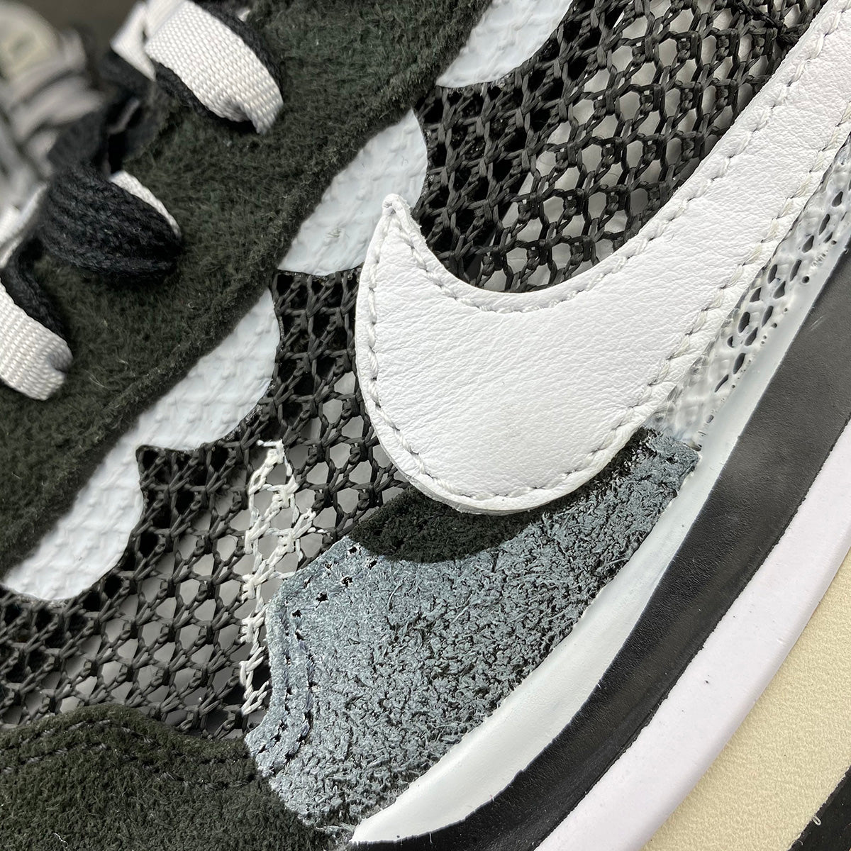 Sacai x VaporWaffle 'Noir Blanc'