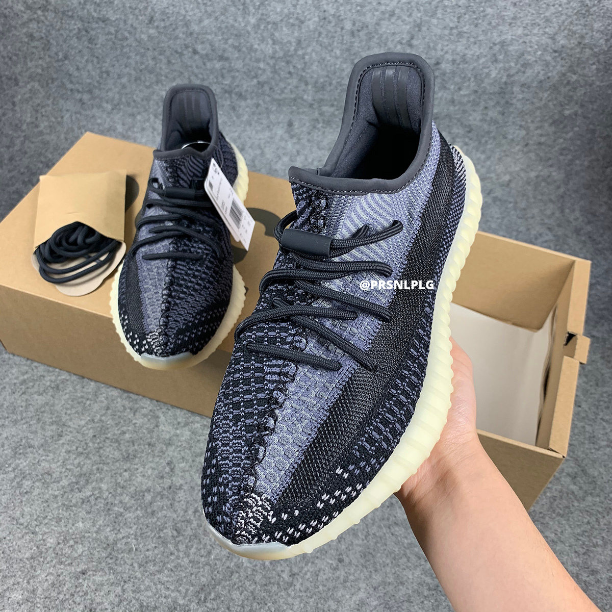 Yeezy Boost 350 V2 « Carbone »