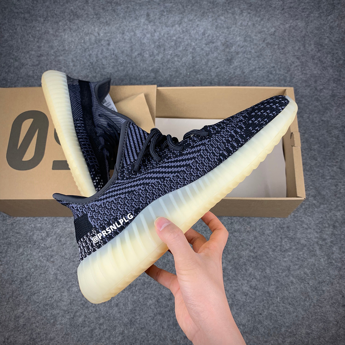 Yeezy Boost 350 V2 « Carbone »