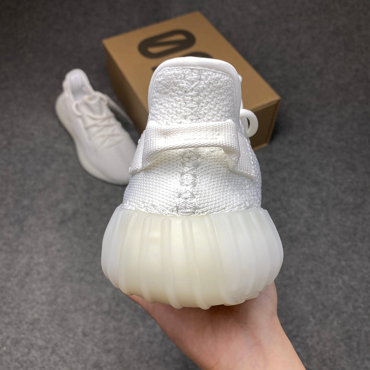 Yeezy Boost 350 V2 « Blanc crème / Triple blanc »