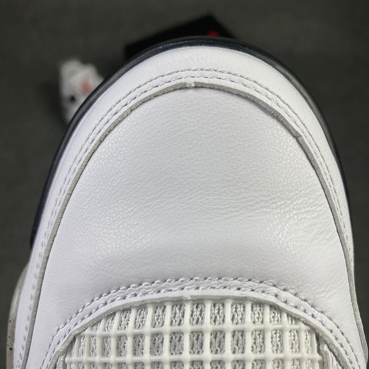 Air Jordan 4 Retro OG 'White Cement' 2016