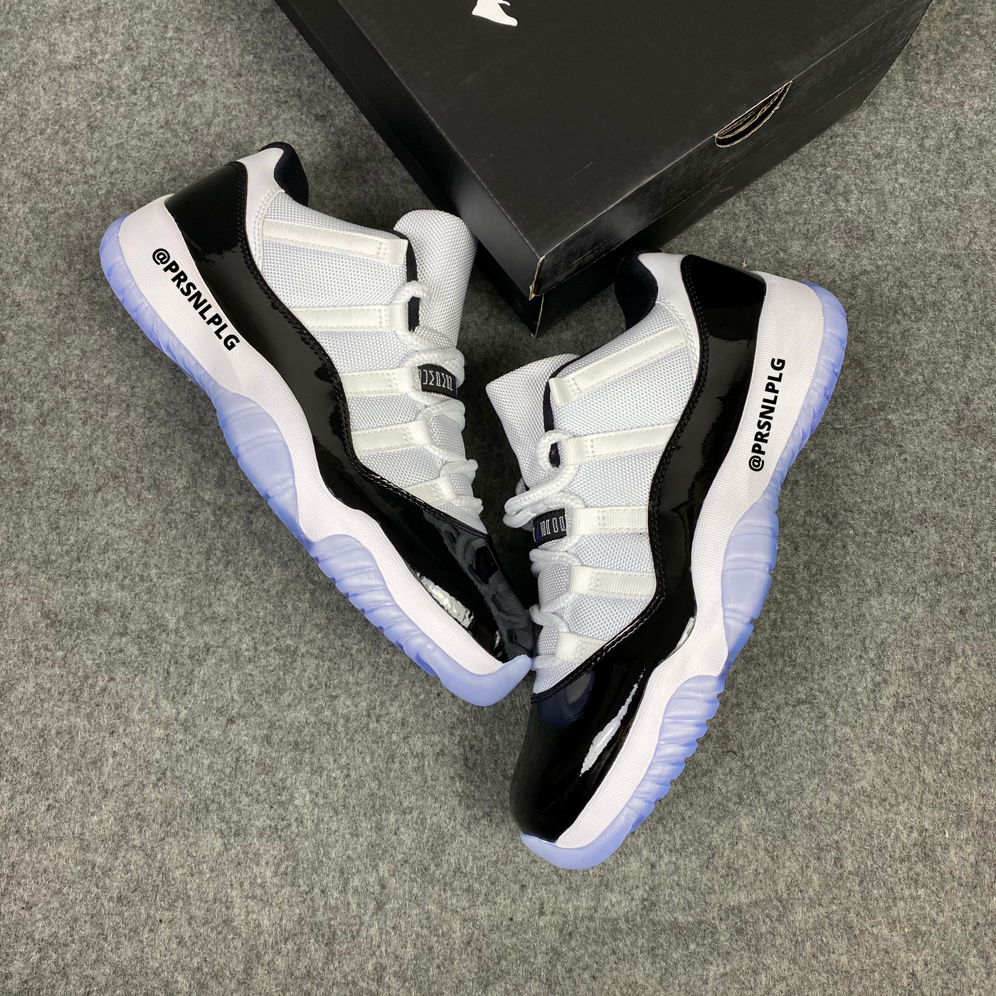 Air Jordan 11 Retro Low 'Concord'