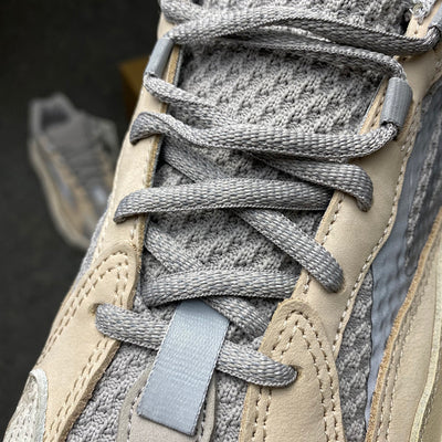 Yeezy Boost 700 V2 « Crème »