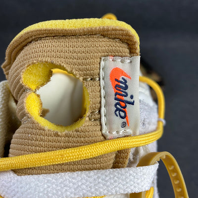 Gebroken wit x Dunk Low 'Lot 39 van 50'
