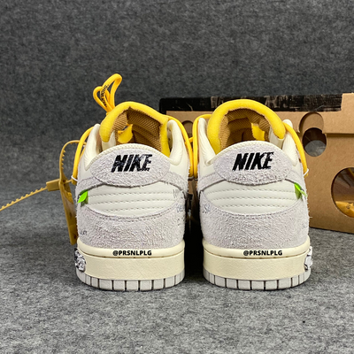 Gebroken wit x Dunk Low 'Lot 39 van 50'