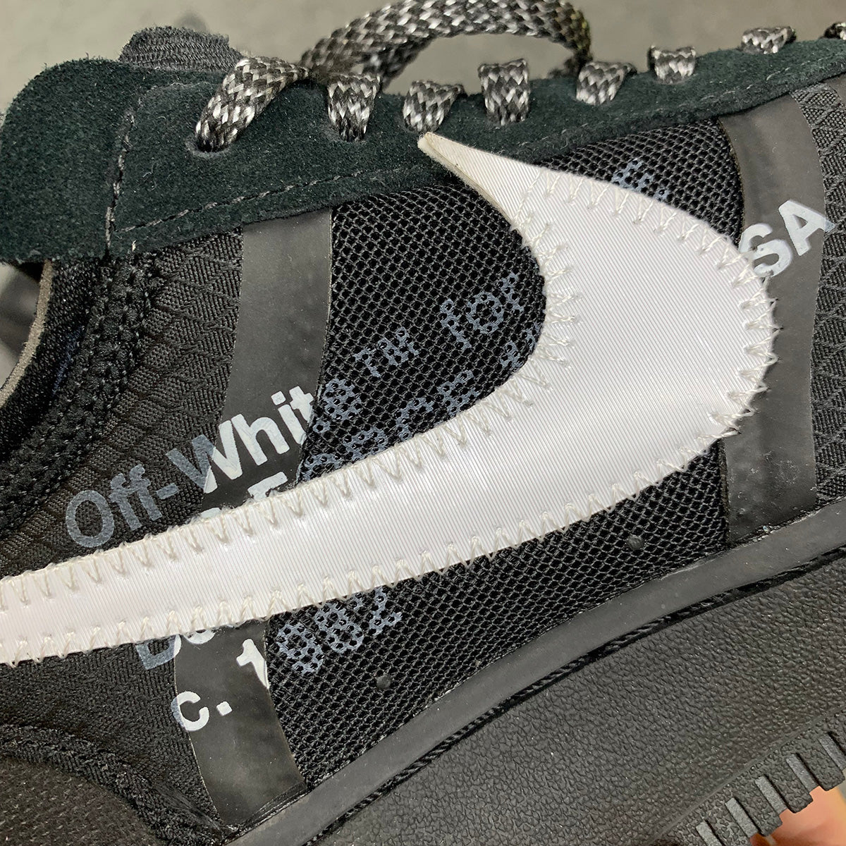 Off-White x Air Force 1 Low « Noir »