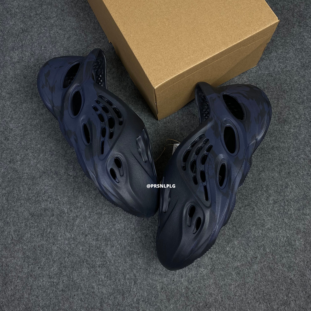 Yeezy Foam Runner 'Mineral Blue' – Prsnlplg