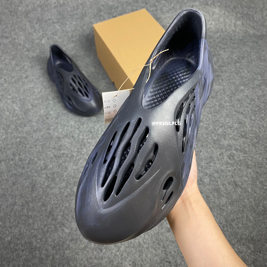 Yeezy Foam Runner 'Mineral Blue' – Prsnlplg
