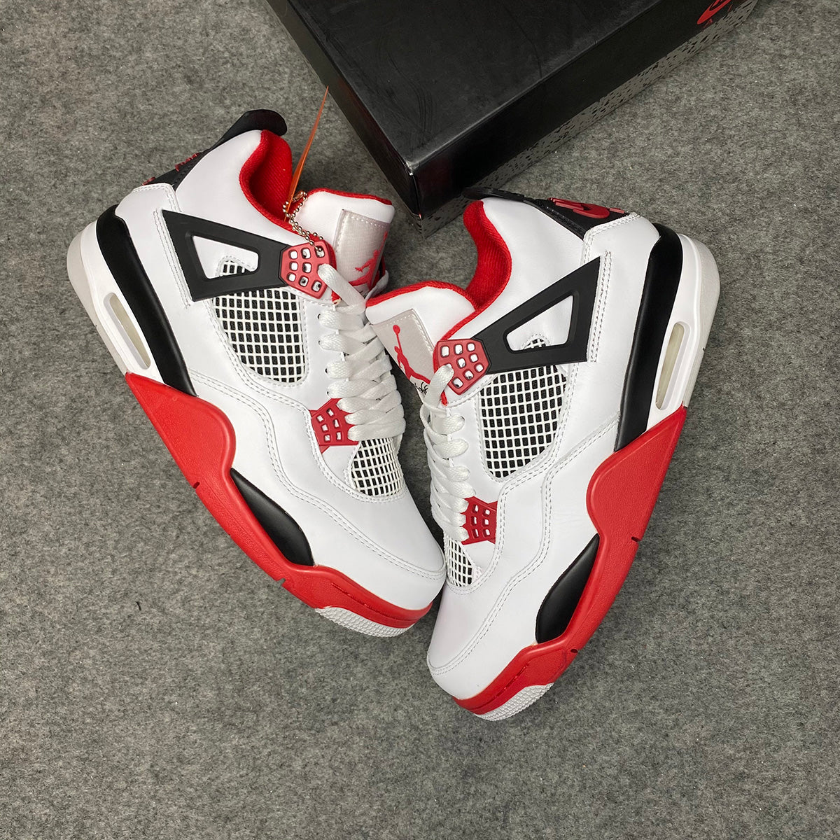 Air Jordan 4 Retro OG 'Fire Red' 2020