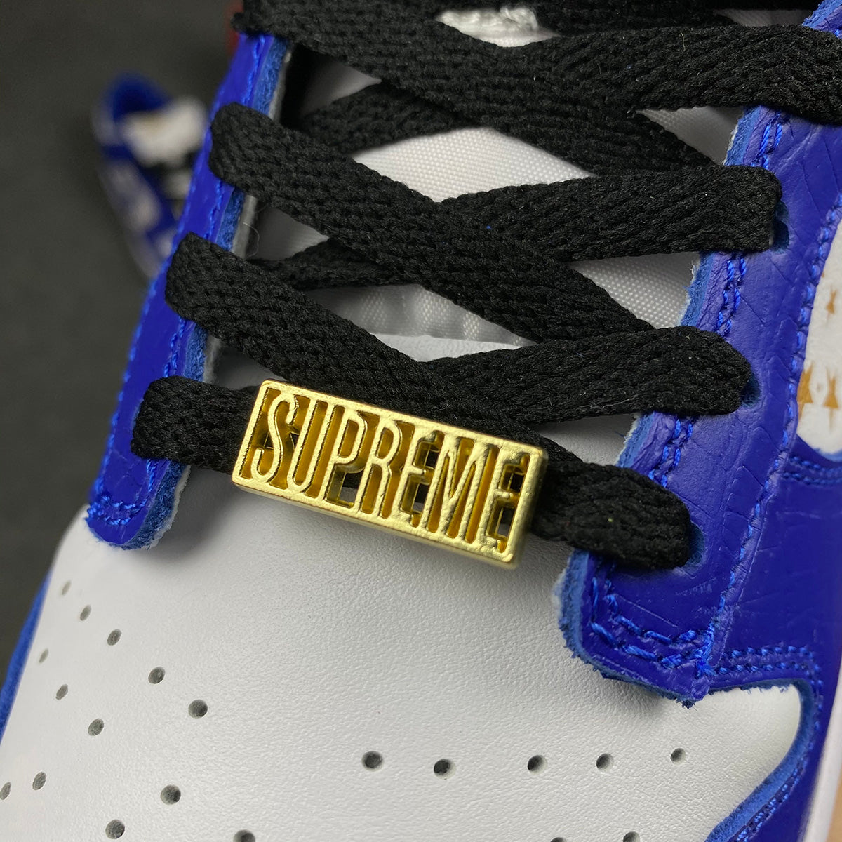 Supreme x Dunk Low OG SB QS 'Hyper Royal'